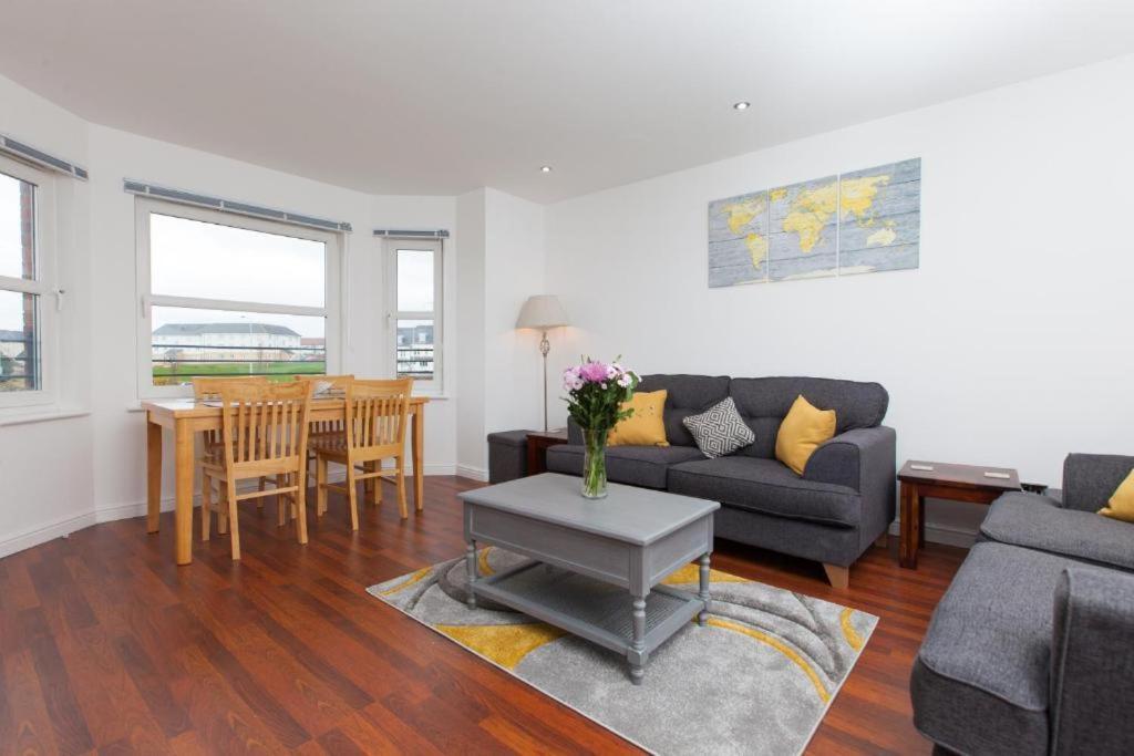 Appartement Super Prime Park View Duloch By Tba à Dunfermline Extérieur photo